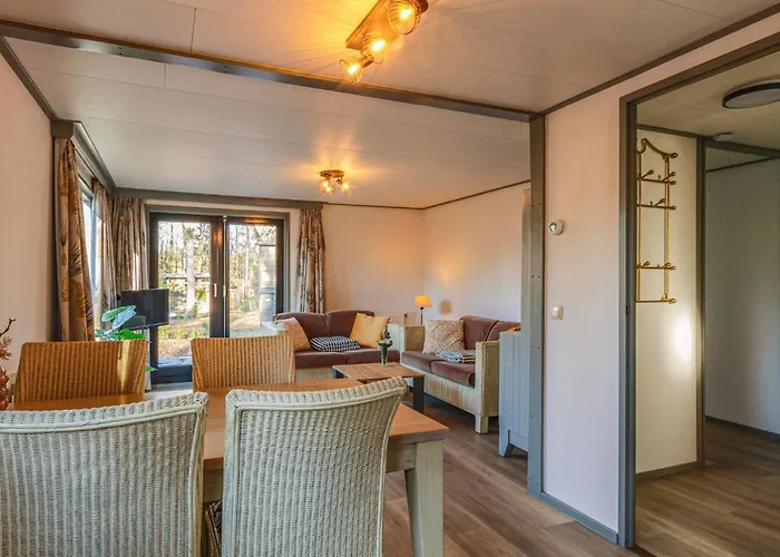 بيت للعطل 2 Bedroom Beautiful In *