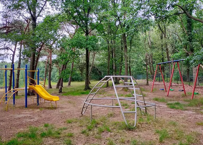 2 Bedroom Beautiful In ليمبورخ