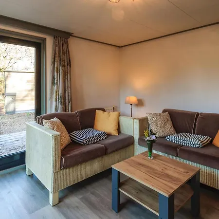 Σπίτι διακοπών 2 Bedroom Beautiful In Well (Limburg)