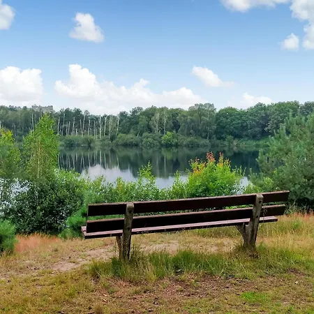 2 Bedroom Beautiful In * Well (Limburg)