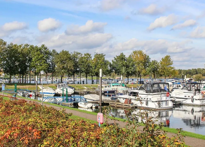 2 Bedroom Beautiful In Vakantiehuis *